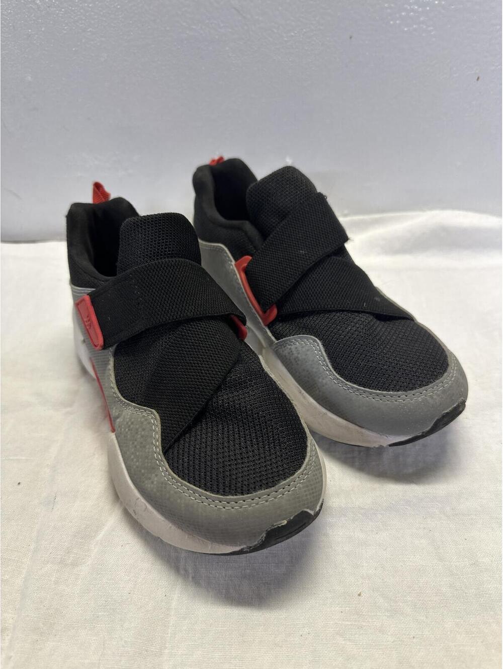 EUC All In Motion Boys Sneaker, size 1